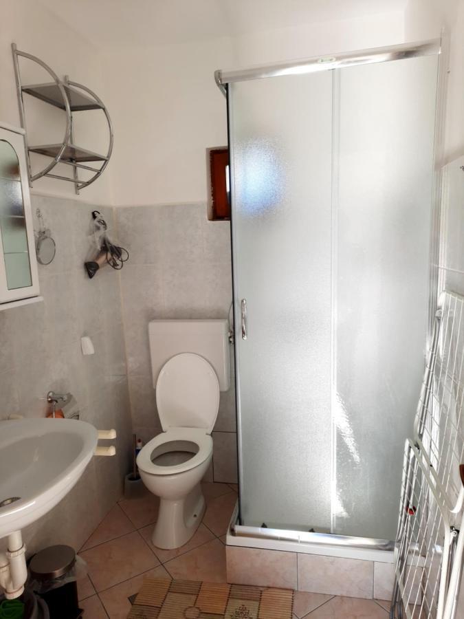 Apartmani Ana-Lora Лопар Экстерьер фото